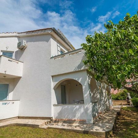 Apartments Benkovic Baška Eksteriør bilde