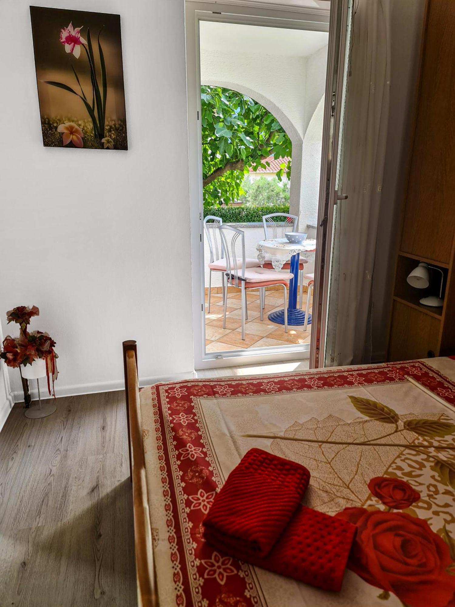 Apartments Benkovic Baška Eksteriør bilde