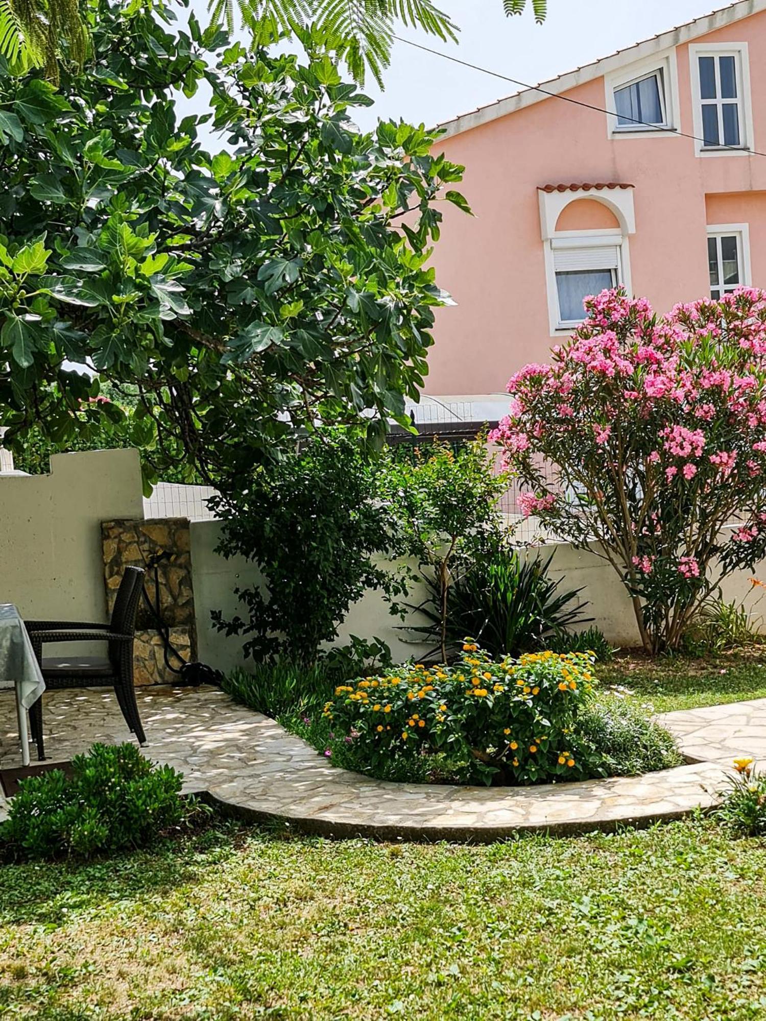 Apartments Benkovic Baška Eksteriør bilde